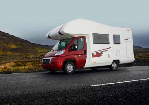 Islandia-autocaravana de alquiler para 6 personas