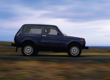 Islandia-coche-alquiler-Lada Niva alquier de coche Lada Niva en Isladnia