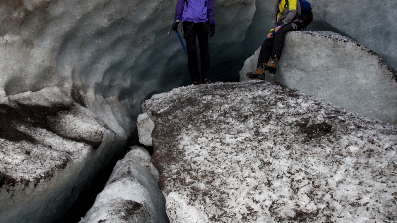 south-coast-iceland-ice-cave