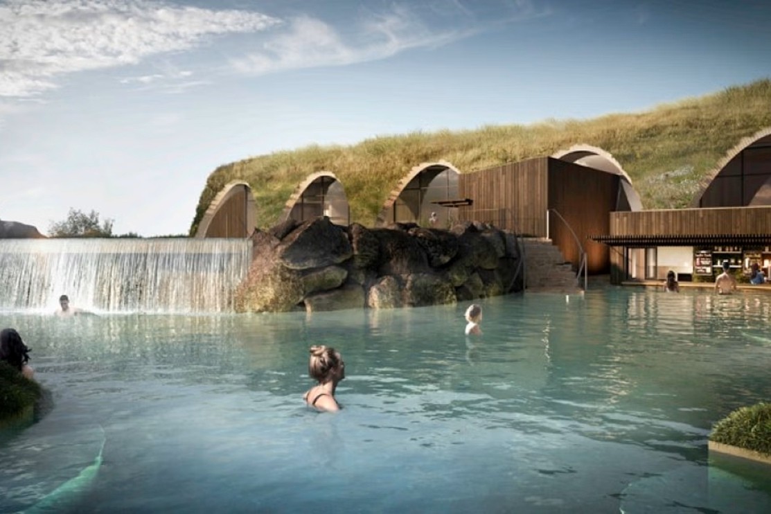 Laugaras-geothermal-Lagoon-golden-circle-small-group