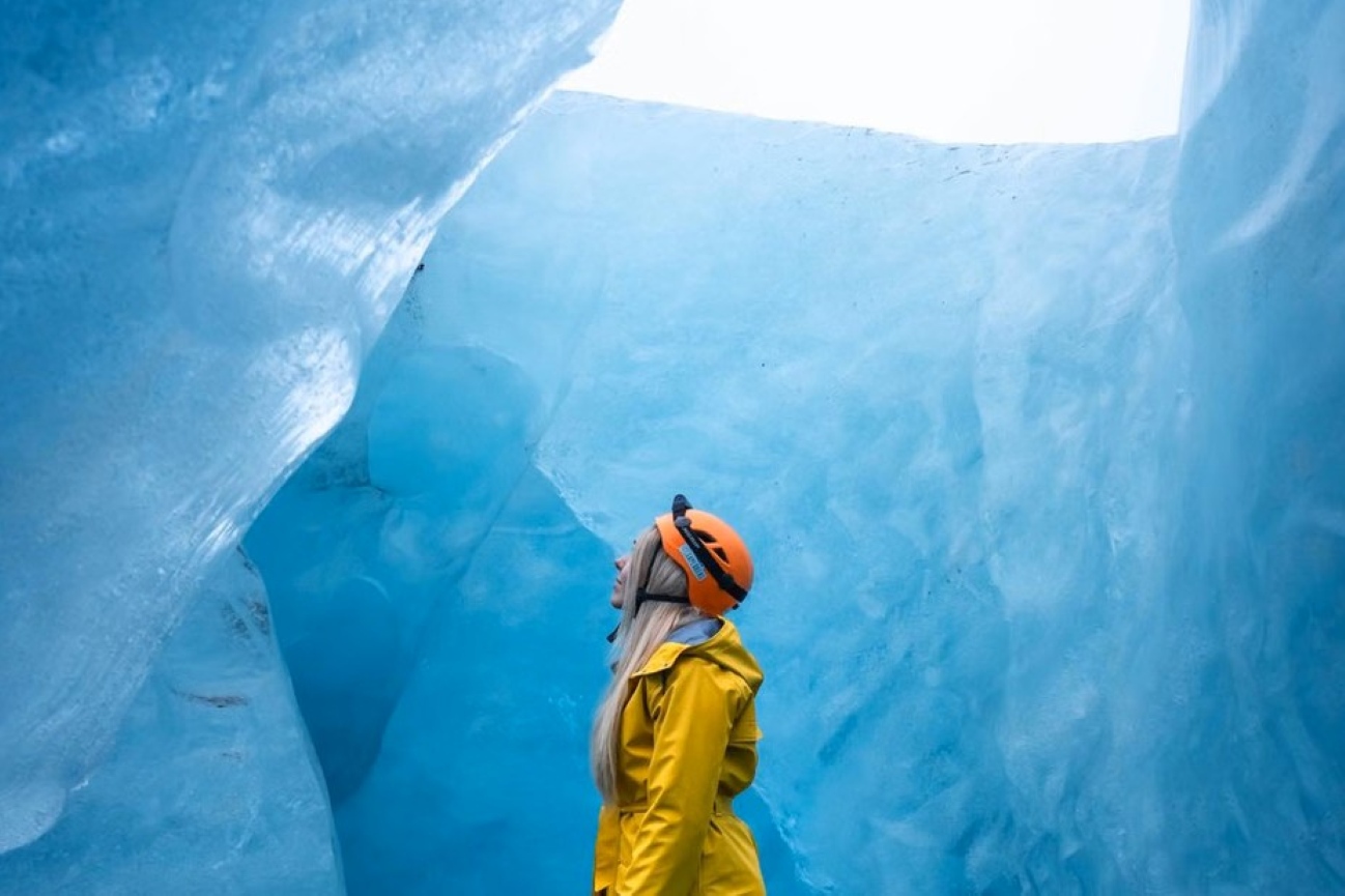 excursion-cueva-hielo-islandia-espanol