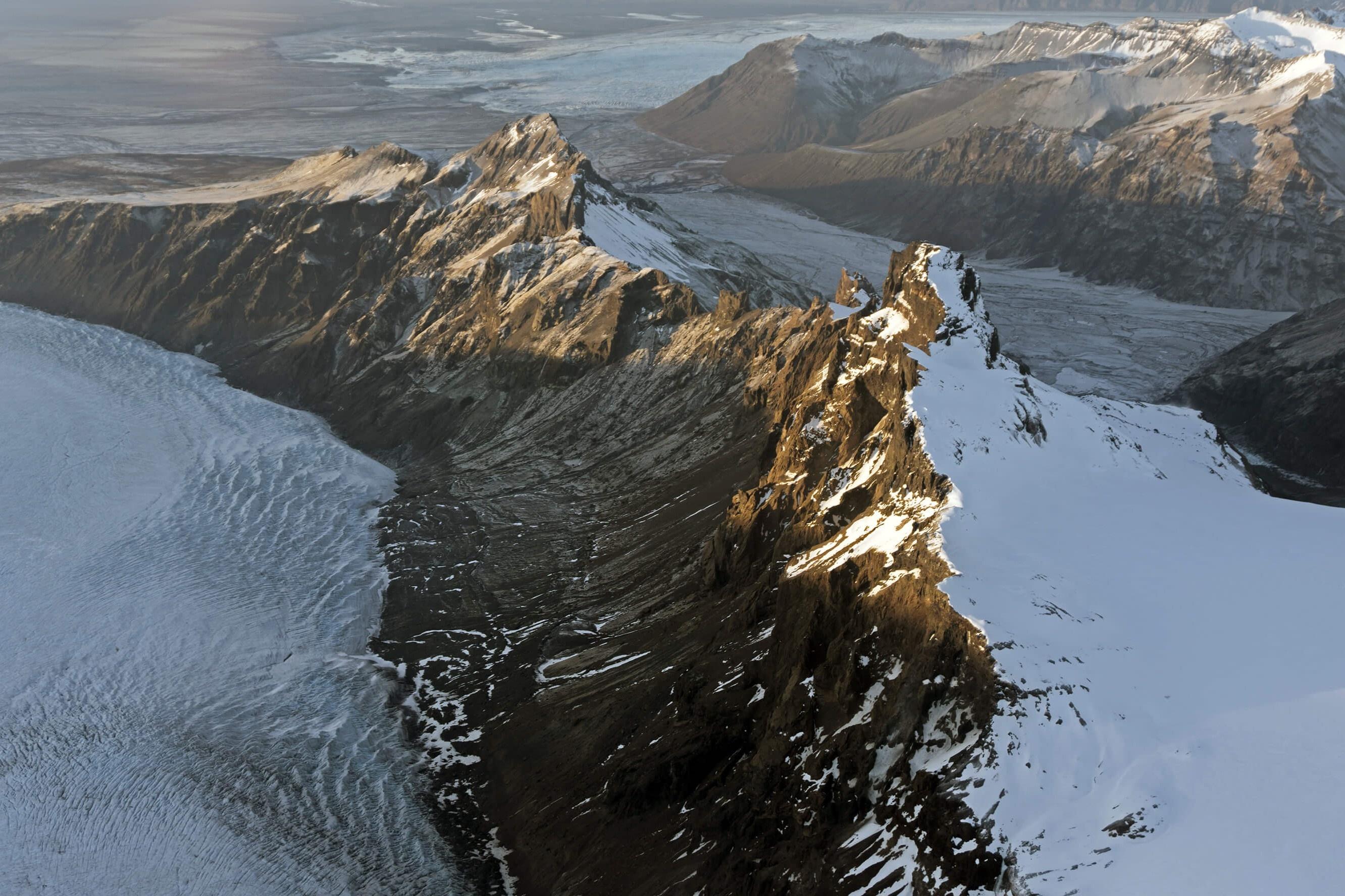Vista de la montaña más alta de Islandia