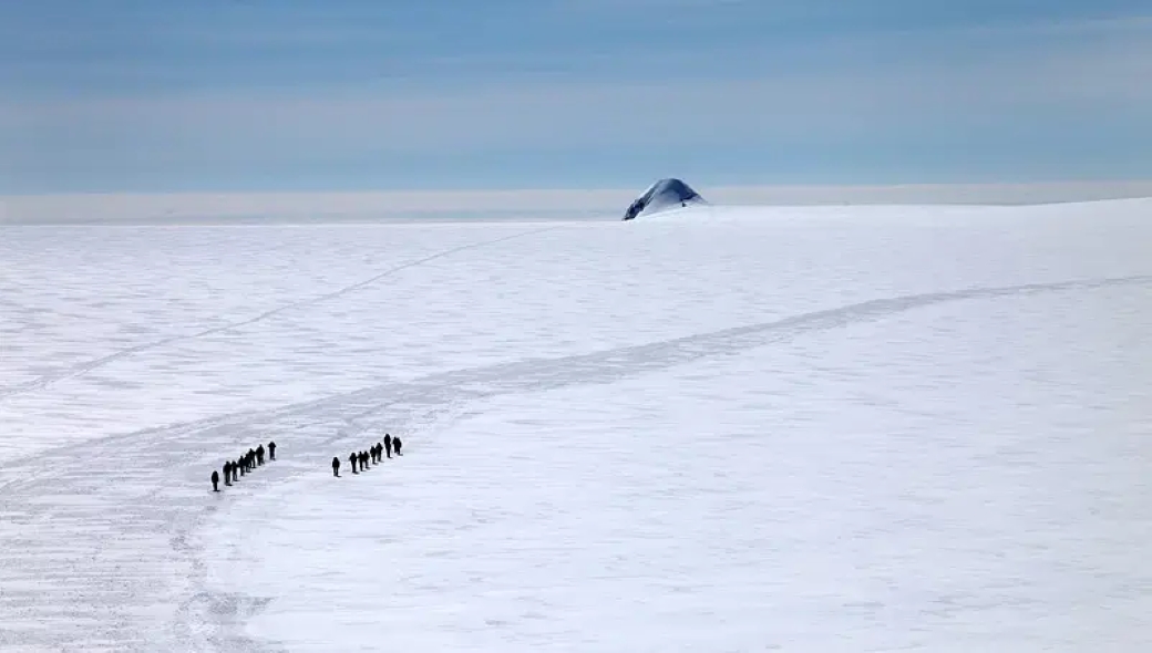 Hvannadalshnukur-islandia-montana