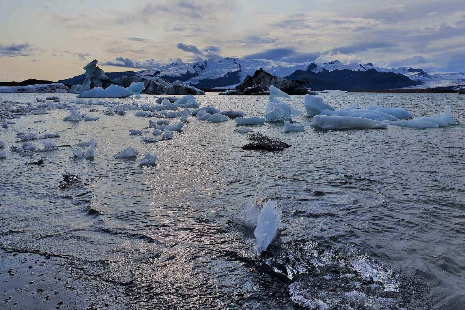 Icebergs en la laguna glaciar Jökulsárlón