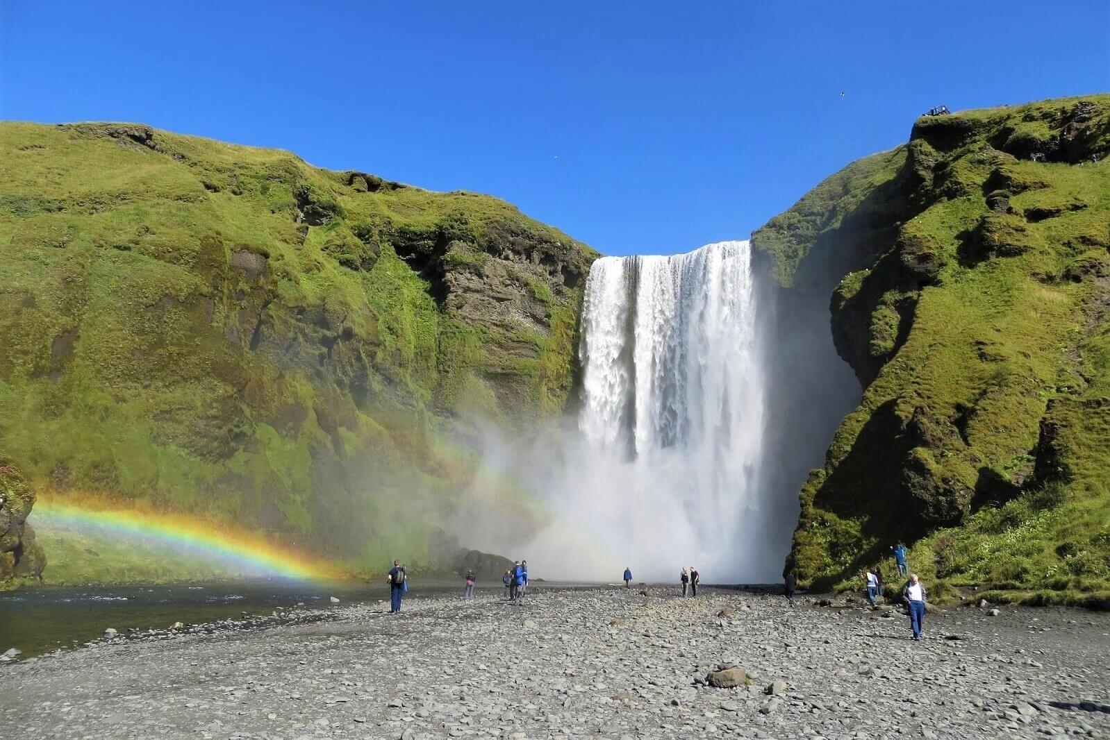 Cascada Skogafoss, sur de Islandia