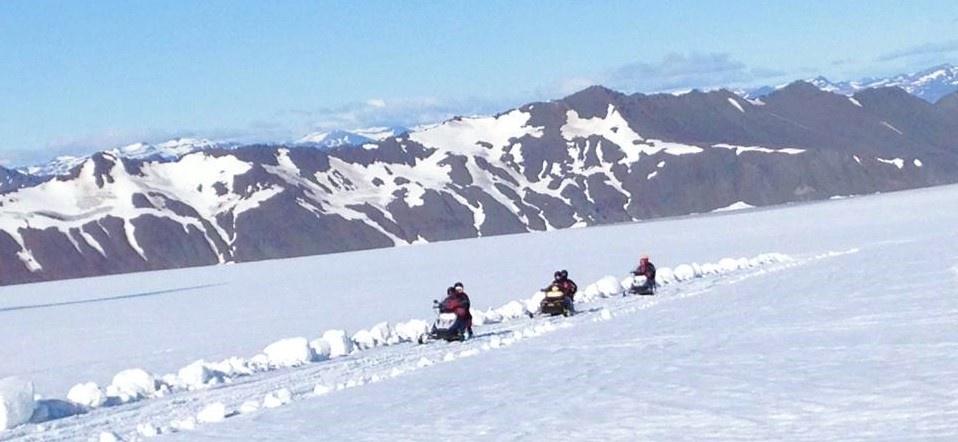 Excurción en motos de nieve en glaciar Vatnajökull